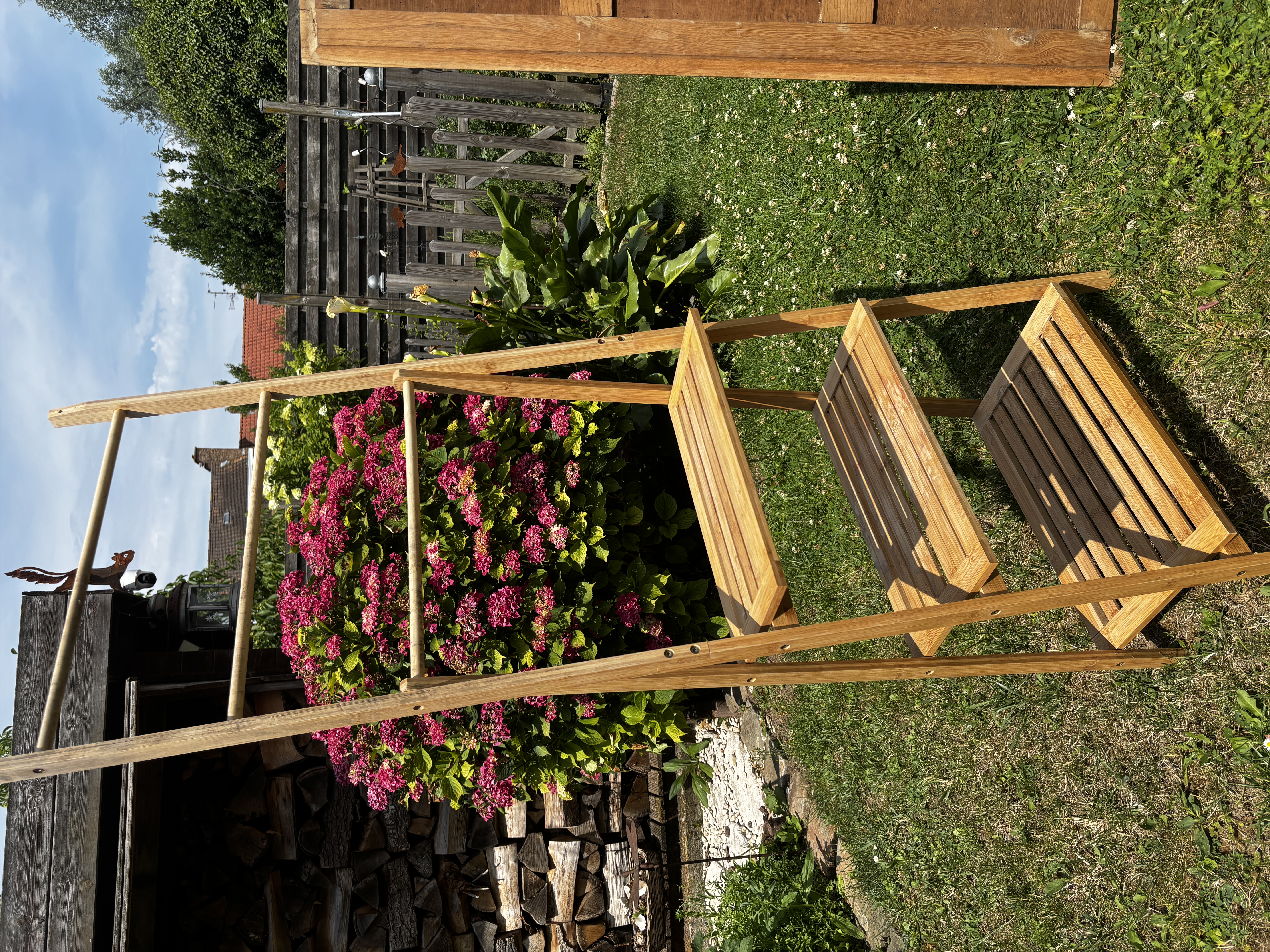 Présentoir escalier en bois
